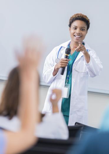 Taking questions during a class in medical school